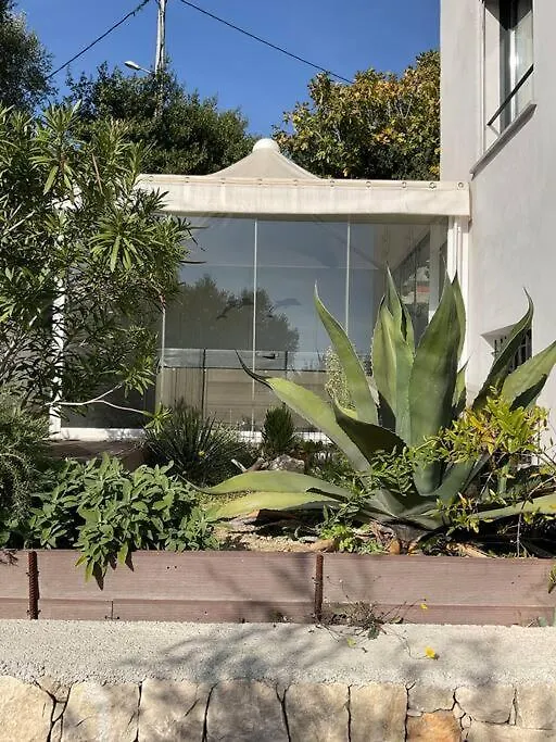 Ecran De Serenite Castellar Villa